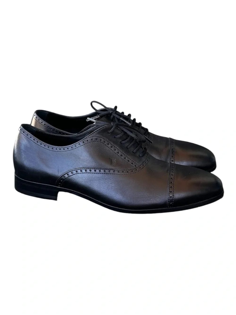 Tod's Cap Toe Leather Oxford Shoes
